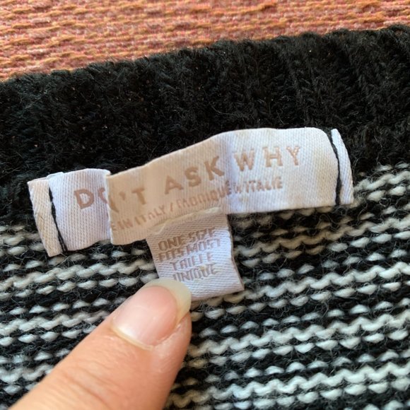 classic minimalist striped sweater - Picture 5 of 7